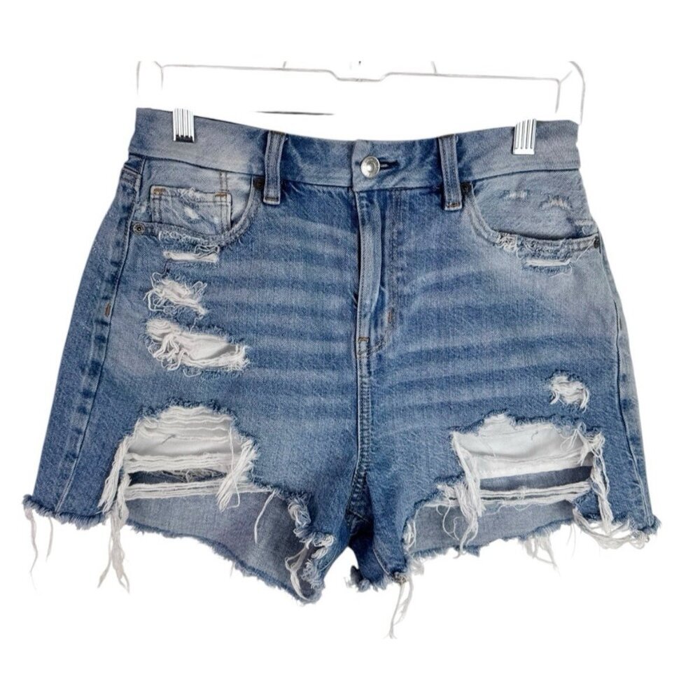 American Eagle Women's 4 Curvy Mom Short‎ Destroyed Blue Denim Fray Inseam 3"